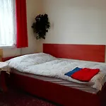 Noclegi16 Bed & Breakfast 2*