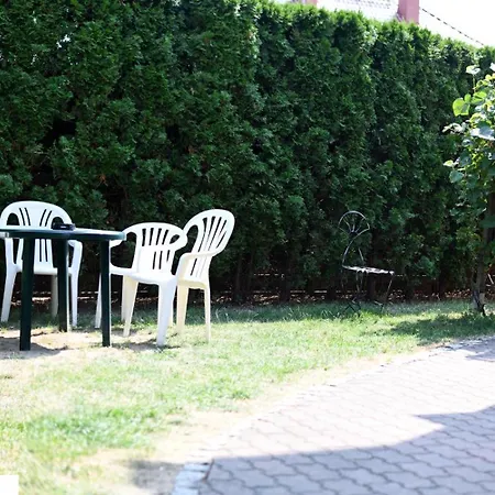 Noclegi16 Bed & Breakfast