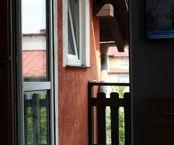 Noclegi16 Couette-café