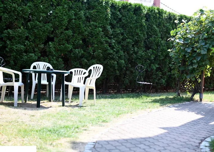 Noclegi16 Couette-café